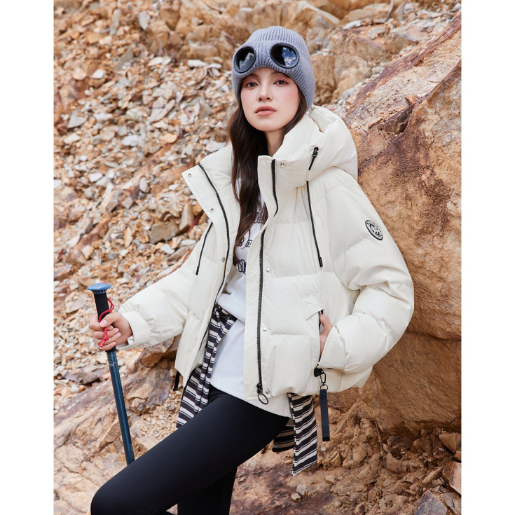 2025冬季韩版时尚休闲运动百搭白鸭绒保暖羽绒外套